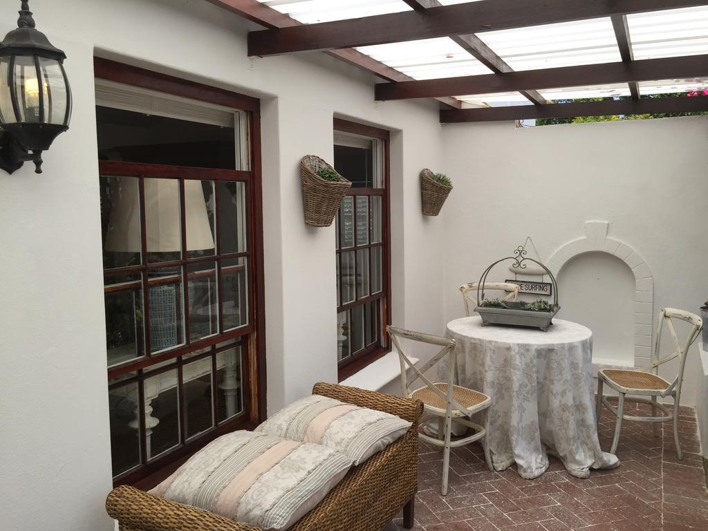 Bed and Breakfast The White Manor à Le Cap Chambre photo